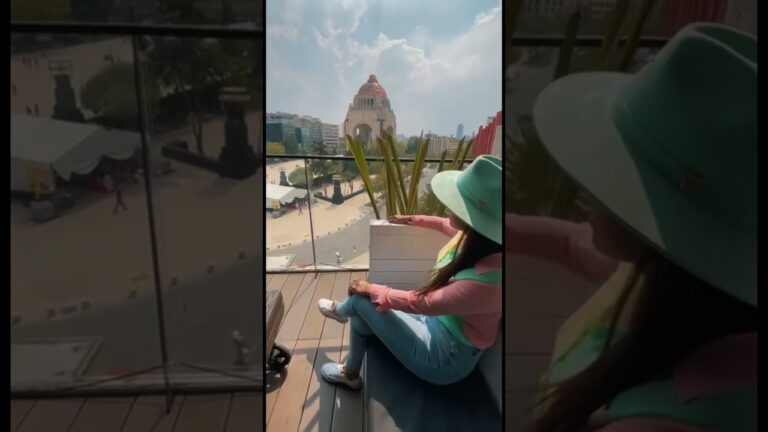 Terrazas panor&aacute;micas con vistas a los monumentos de la ciudad